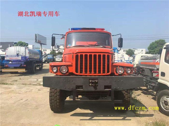 東風(fēng)25Y消防灑水車駕駛室 東風(fēng)25Y消防灑水車駕駛室