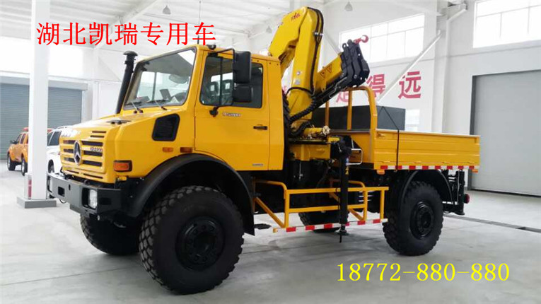 【奔馳烏莫尼克】搶險車 【奔馳烏莫尼克】搶險車