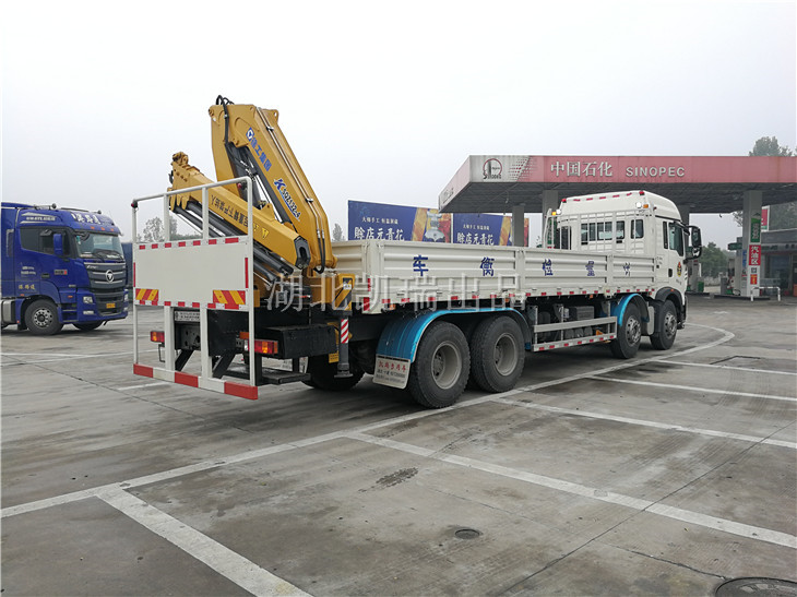 DWJ5310JJH5型計(jì)量檢衡車(右后) DWJ5310JJH5型計(jì)量檢衡車(右后)