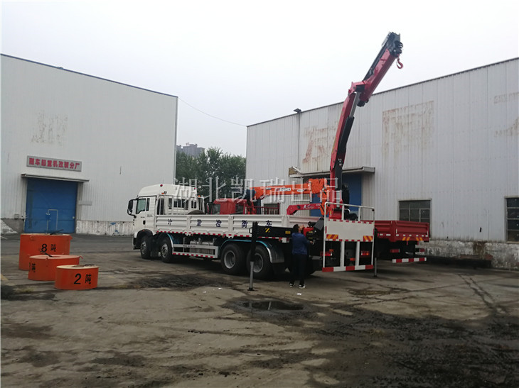 連云港市計(jì)量檢定測試中心DWJ5313JJH計(jì)量檢衡車做組合動(dòng)作 連云港市計(jì)量檢定測試中心DWJ5313JJH計(jì)量檢衡車做組合動(dòng)作