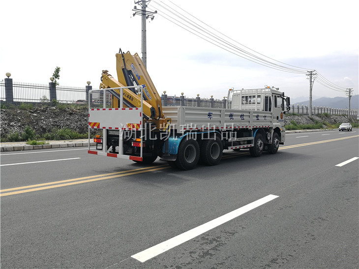 許昌市質(zhì)量監(jiān)督檢驗測試中心檢衡車(右后) 許昌市質(zhì)量監(jiān)督檢驗測試中心檢衡車(右后)