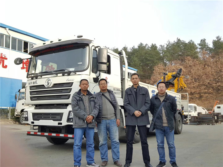 ��ұ��ɫ�����I��һ����܇ǰ�M�к�Ӱ